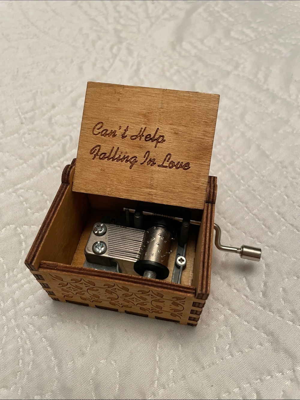 New Hand-cranked Wooden Music Box Engraved & Plays CAN’T HELP FALLING IN LOVE